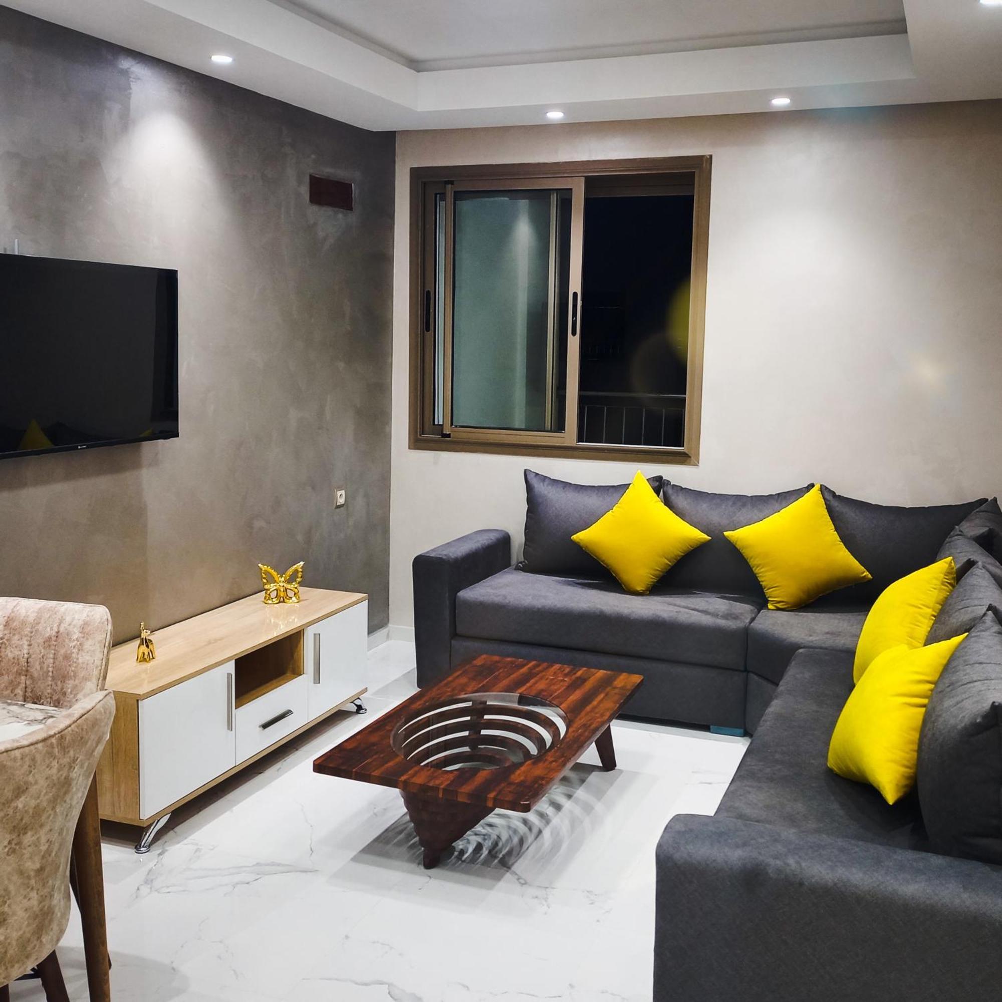 Super Apartement Totalement Neuf Et Climatise A Cote Du Centre Commercial Marjane M2 Tanger Eksteriør bilde