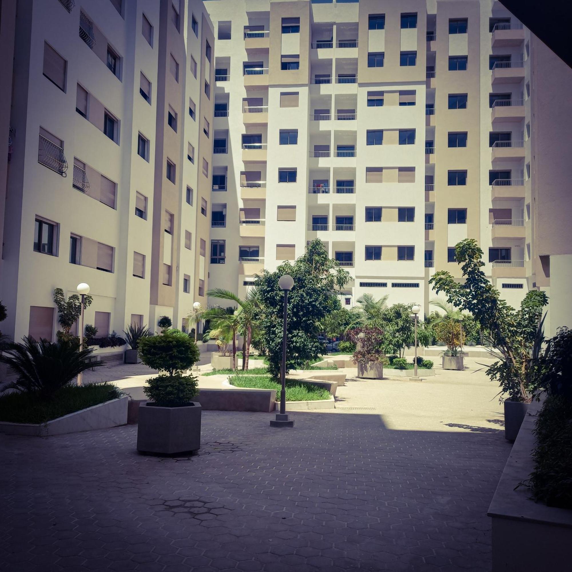 Super Apartement Totalement Neuf Et Climatise A Cote Du Centre Commercial Marjane M2 Tanger Eksteriør bilde